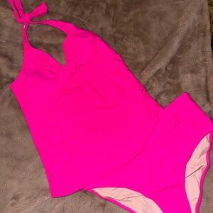Women’s bright pink 2 piece tankini Swimsuit (never worn, NWT)